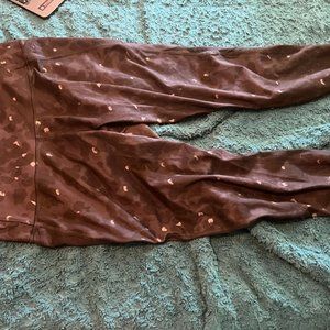 Black leopard leggings